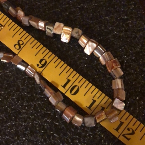 Mother Of Pearl Hand Crafted Necklace & Sea Shell and Rhinestones Earrings - Picture 9 of 12